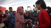 Mensos Risma sepakat jika korban judi online mendapat bansos (Foto: Kemensos)