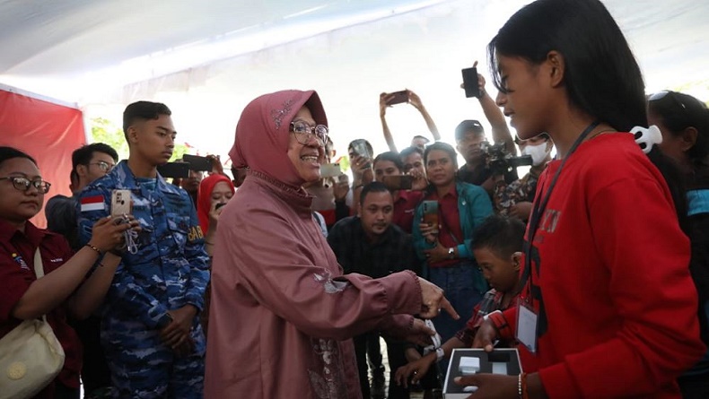 Mensos Risma sepakat jika korban judi online mendapat bansos (Foto: Kemensos)