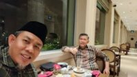 H Abdul Rahman (kiri) bersama Sy Fasha (kanan). Foto : ist