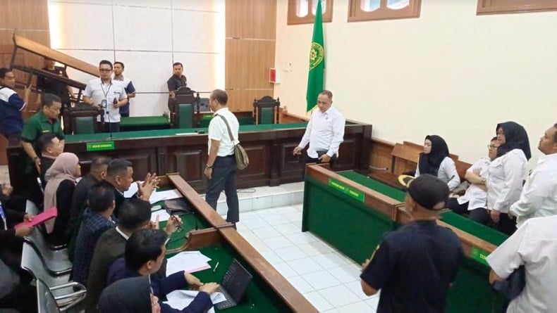 Suasana persiapan sidang praperadilan Pegi Setiawan di PN Bandung. (Foto: iNews/Agus Warsudi)