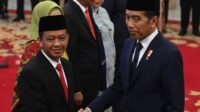 Bahlil Lahadalia (kiri) bersama Presiden RI Joko Widodo (kanan). Foto : Antara