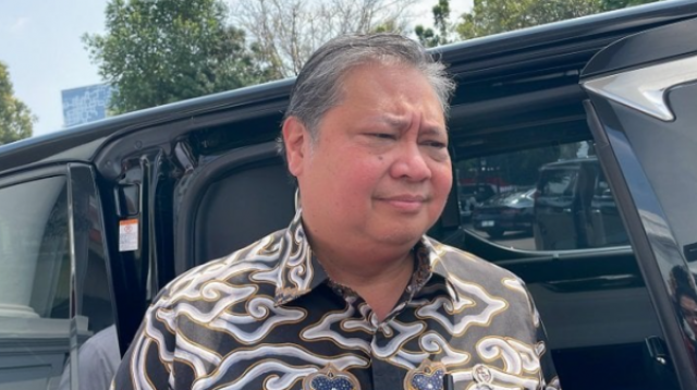 Menko Perekonomian Airlangga Hartarto bicara soal kenaikan PPN jadi 12 persen mulai tahun depan. Foto: iNews.id