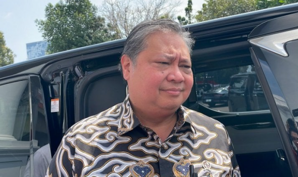 Menko Perekonomian Airlangga Hartarto bicara soal kenaikan PPN jadi 12 persen mulai tahun depan. Foto: iNews.id