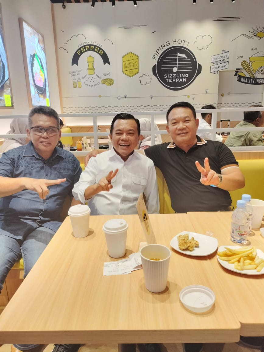Dari kanan : Jenderal TNI (purn) Dudung, Al Haris dan Letjen TNI Hilman Hadi. Foto : ist