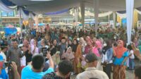 Calon kuat Gubernur Jambi nomor urut 2 Al Haris mendapatkan sambutan yang sangat antusias saat bersilaturahmi dengan warga Kecamatan Batang Asam, Kabupaten Tanjab Barat
