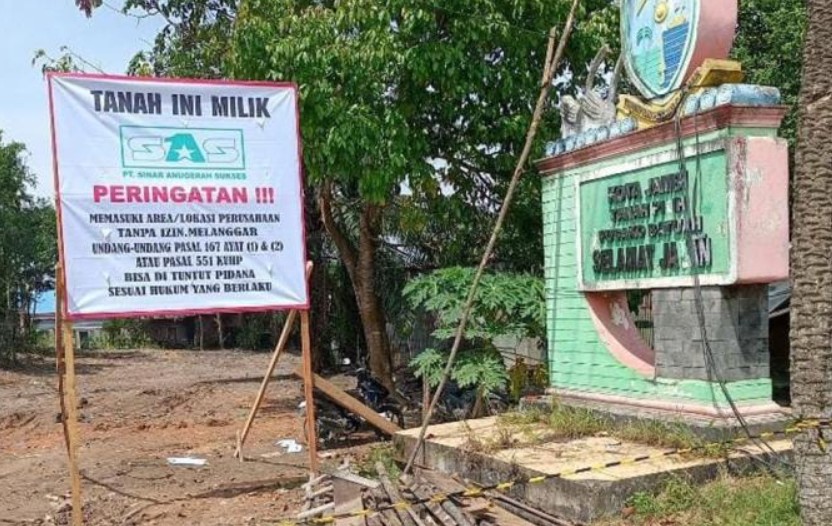 Pembangunan stockpile batu bara PT Sinar Anugerah Sukses (PT SAS) di kawasan padat penduduk Aur Kenali