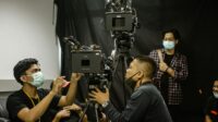 Poster film Indonesia terbaru 2024 menampilkan aksi seru, drama emosional, dan budaya lokal yang memukau