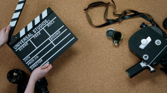 Tampilan antarmuka aplikasi nonton film dengan pilihan genre lengkap dan streaming HD