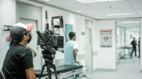 Poster film viral yang sedang trending di media sosial, menampilkan aksi seru dan plot menegangkan