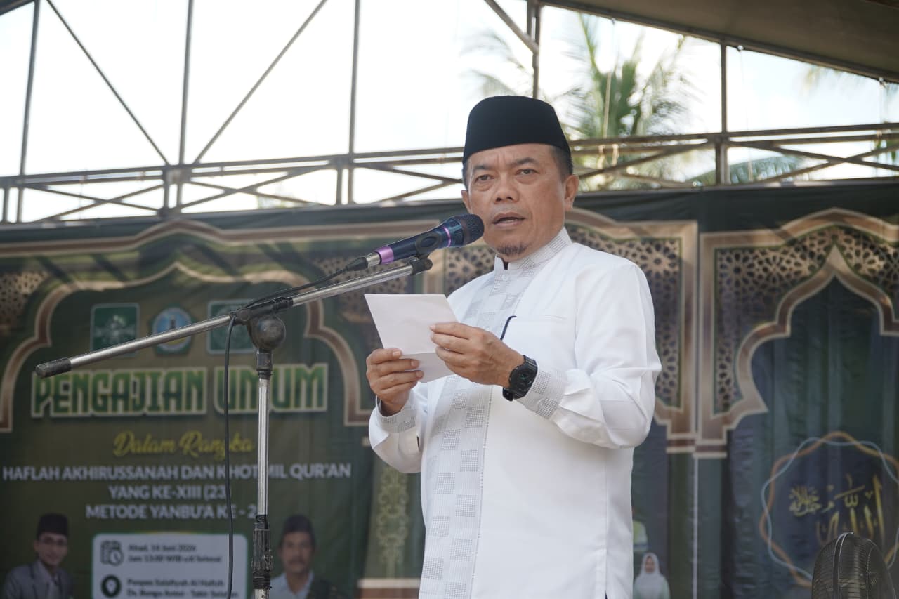 Gubernur Al Hadiri Pengajian Akbar Ponpes Salafiah Al Havis Desa Bunga Antoy Kec Tabir Selatan Kab Merangin
