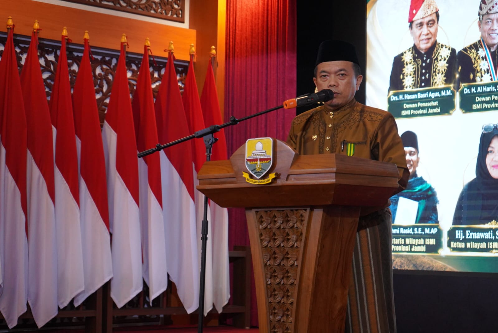 Gubernur Al Haris menghadiri Pelantikan Pengurus Wilayah Ikatan Sarjana Melayu Indonesia (ISMI) Periode 2026-2030