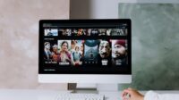 Tampilan antarmuka situs streaming menampilkan koleksi film online gratis dengan genre lengkap