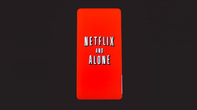 Poster film Netflix terbaik 2024 menampilkan pilihan drama, thriller, dan komedi yang wajib ditonton.